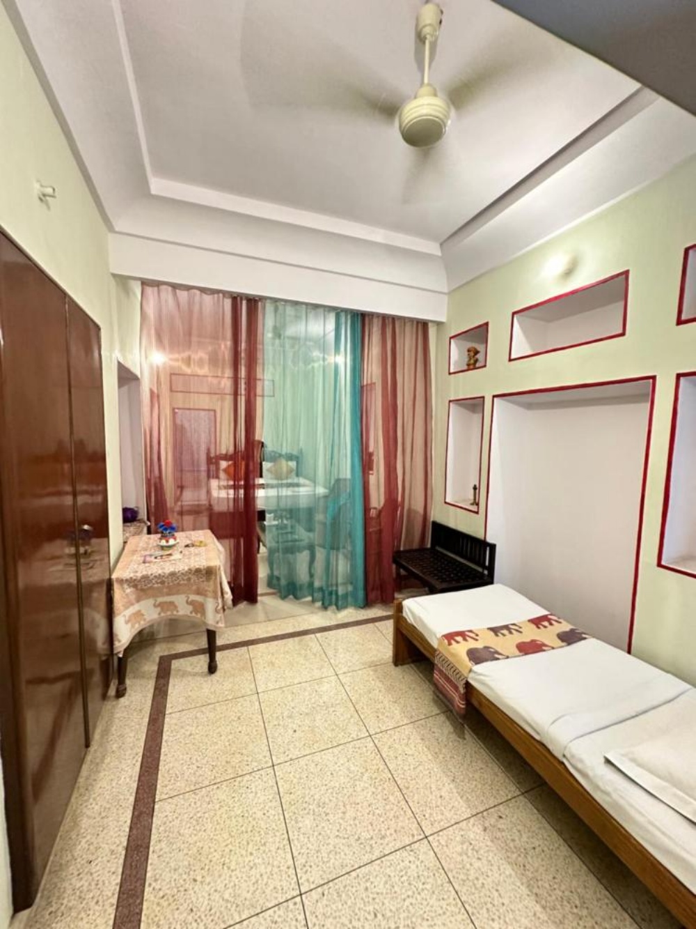 Room image 5